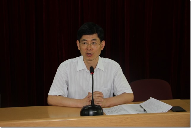 学校党委副书记陈彤同志主持“两学一做”学习教育工作会议并提出要求 学校党委副书记陈彤同志主持“两学一做”学习教育工作会议并提出要求